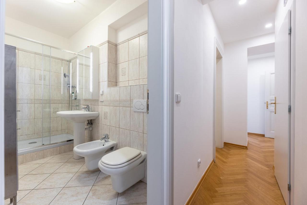 Big Bright Two-bedroom In Old Town Apartmán Praha